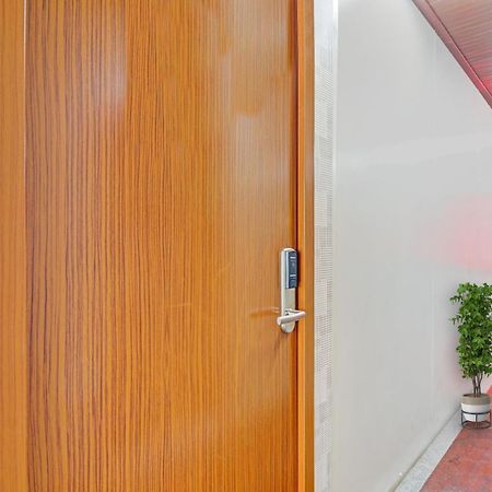 Heavens Inn Near Rasoolpura Metro Station Hyderabad Exterior photo
