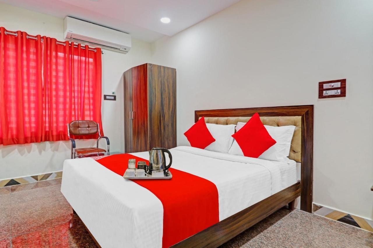 Heavens Inn Near Rasoolpura Metro Station Hyderabad Exterior photo