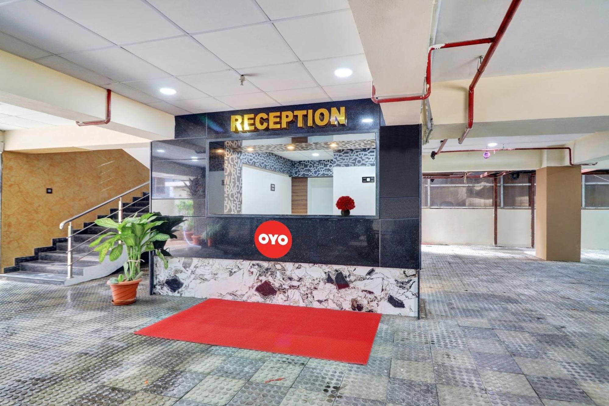 Heavens Inn Near Rasoolpura Metro Station Hyderabad Exterior photo